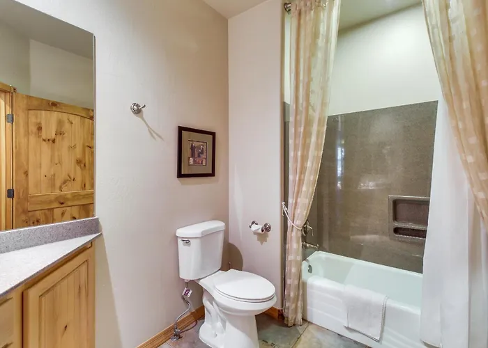 Unwind Fireside: Spacious Torreon W/ Deck!