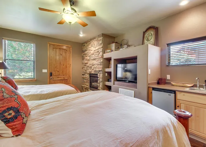 Unwind Fireside: Spacious Torreon W/ Deck! *